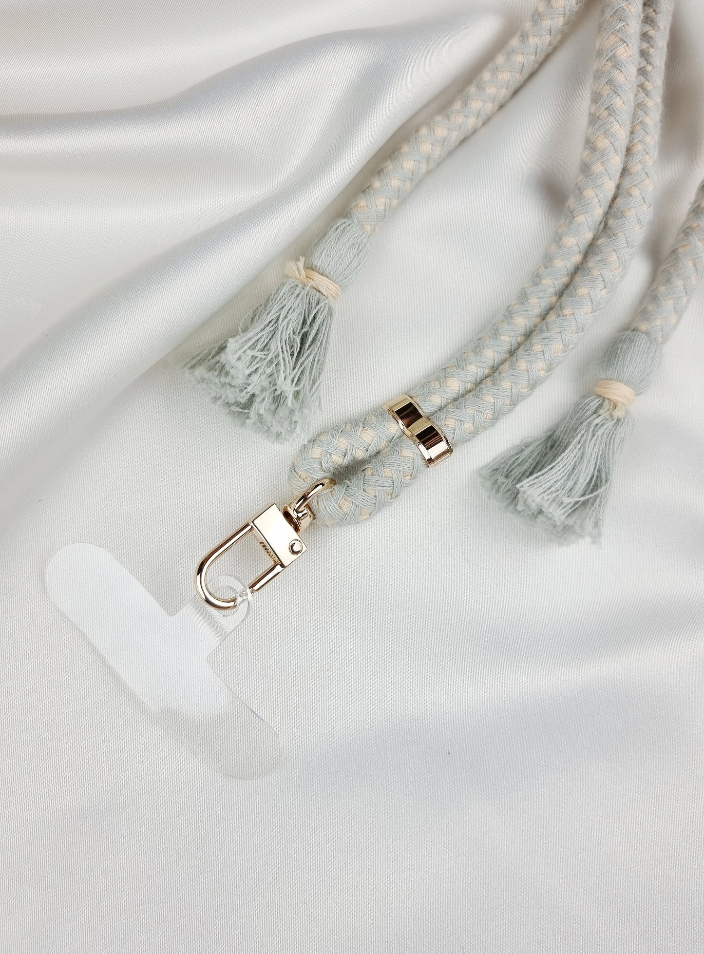 Lade das Bild in den Galerie-Viewer, Dusty Grey Tassel Necklace - Fits All Phone

