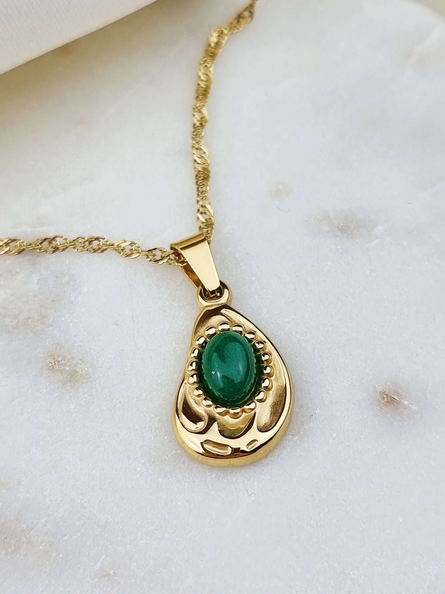 Emerald Drop Halskette