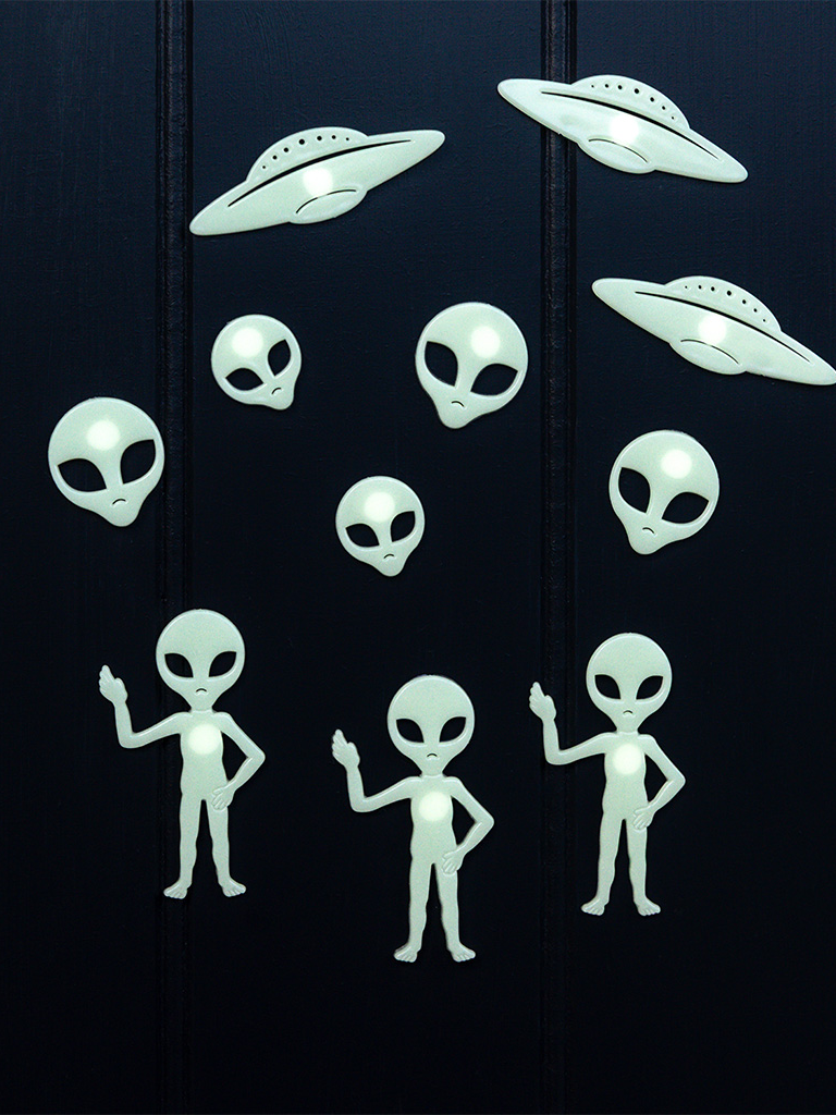 Glow In The Dark Stick On Shapes - Aliens - Diverses