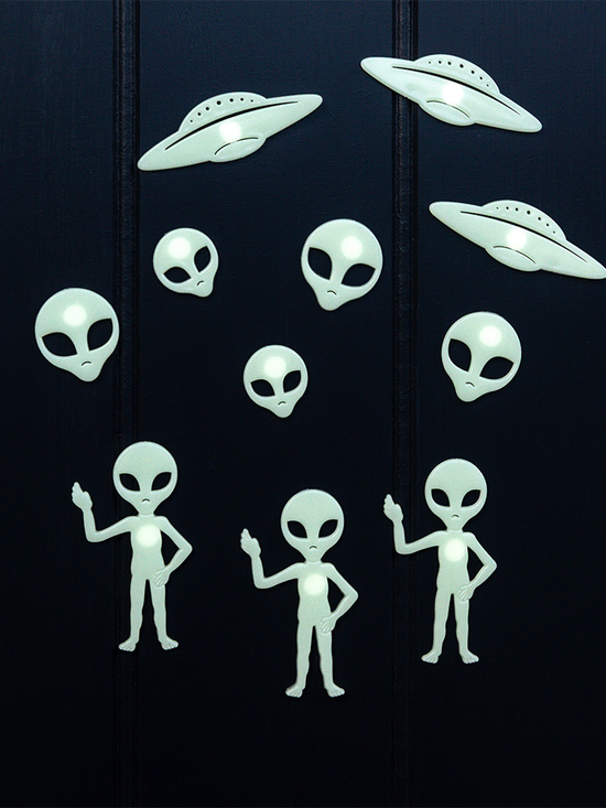 Glow In The Dark Stick On Shapes - Aliens - Diverses