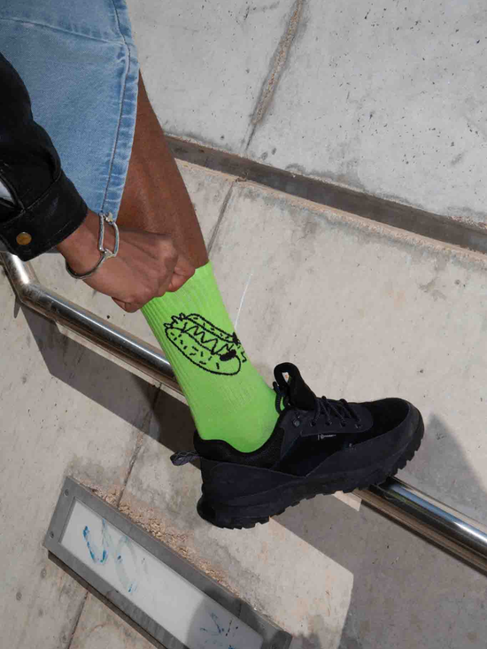 Easily Distracted Dachshund Flat Socks - Socken