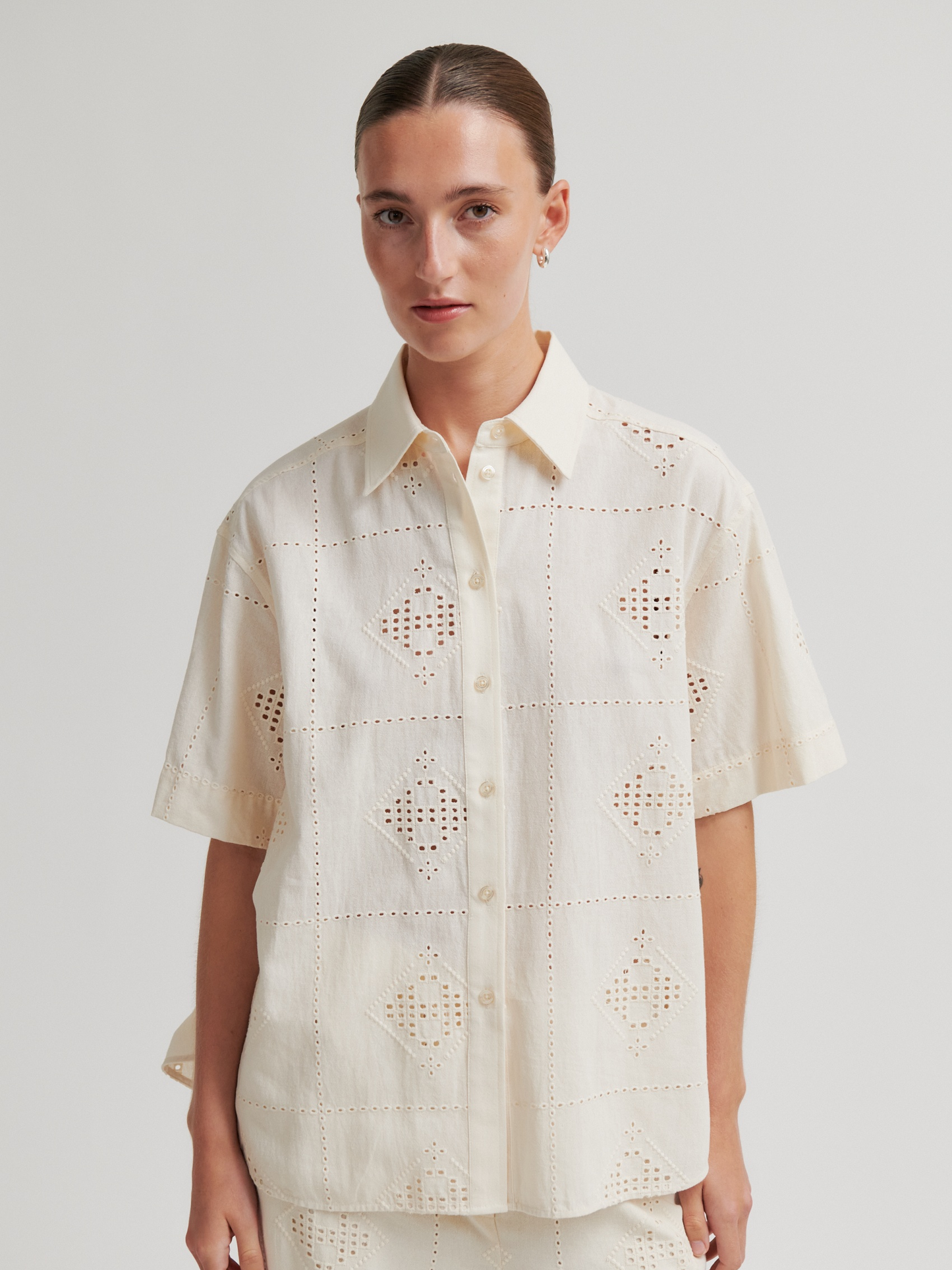 SECOND FEMALE Aries SS Shirt