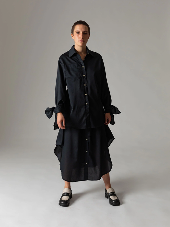 JANA WIELAND Dawn Bow Sleeve Shirt / Eclipse Black - S - Hemd