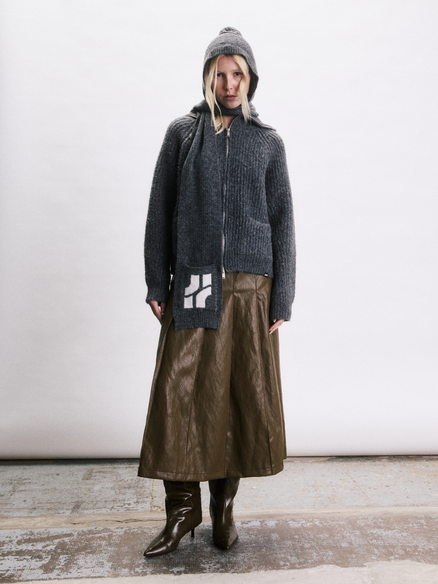 JIJI STUDIOS Gareth Hooded Scarf