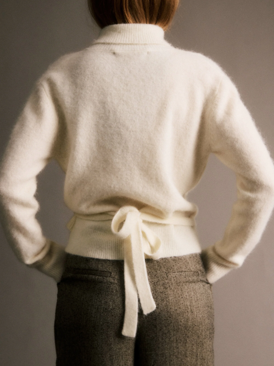 JIJI STUDIOS Michelle Sweater - Strick