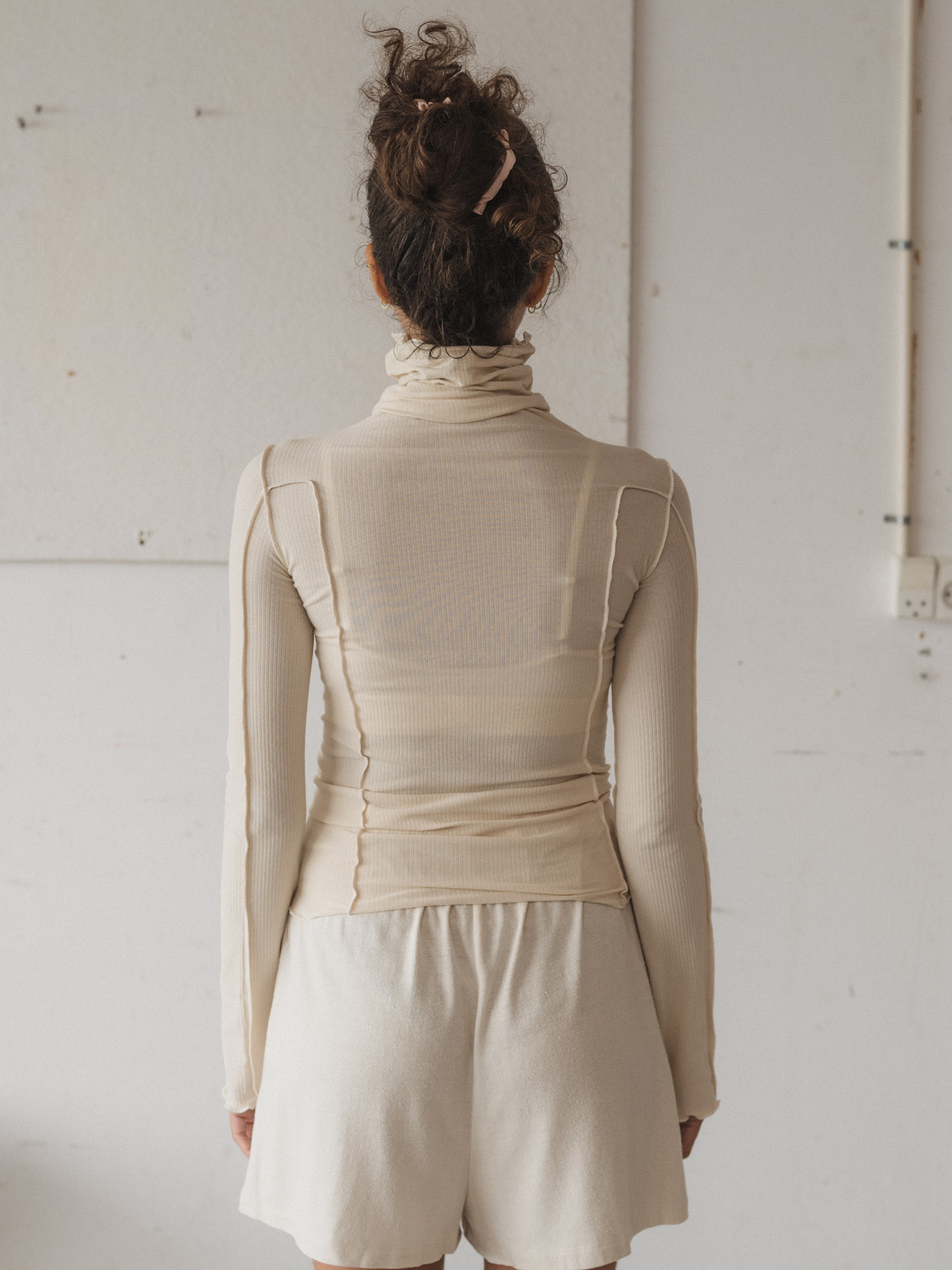 BASERANGE Omato Turtle Neck - Off White