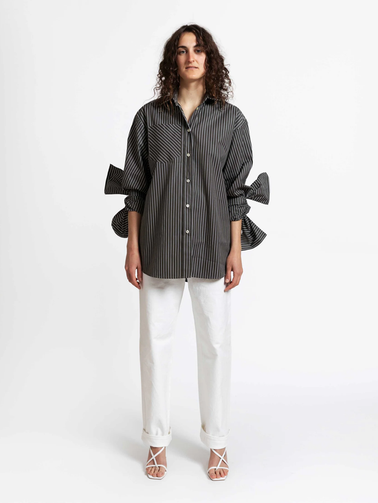 JANA WIELAND Bow Sleeve Shirt / Black Pinstripe - S - Hemd