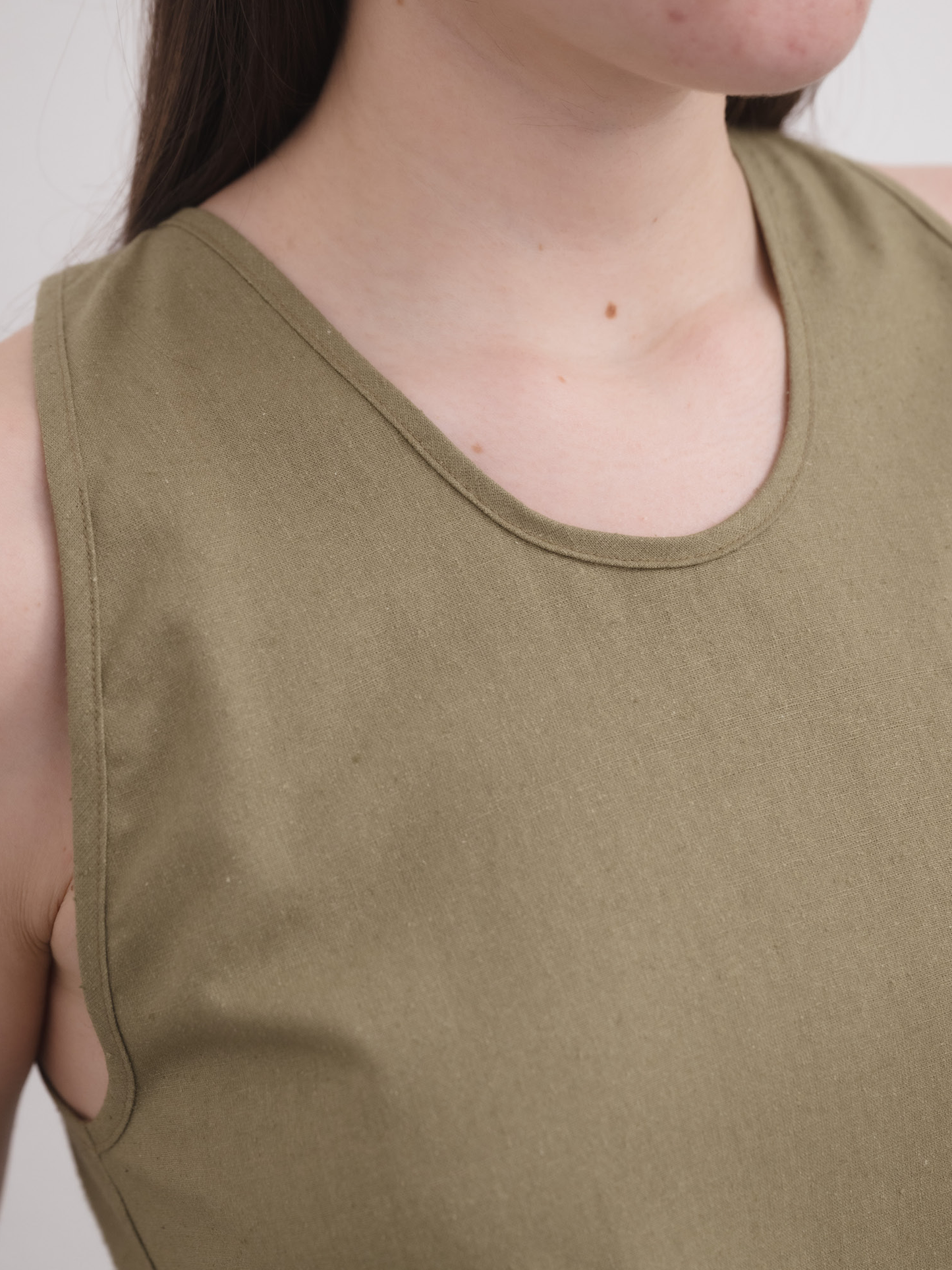 BASERANGE Apron Top - Lua Green