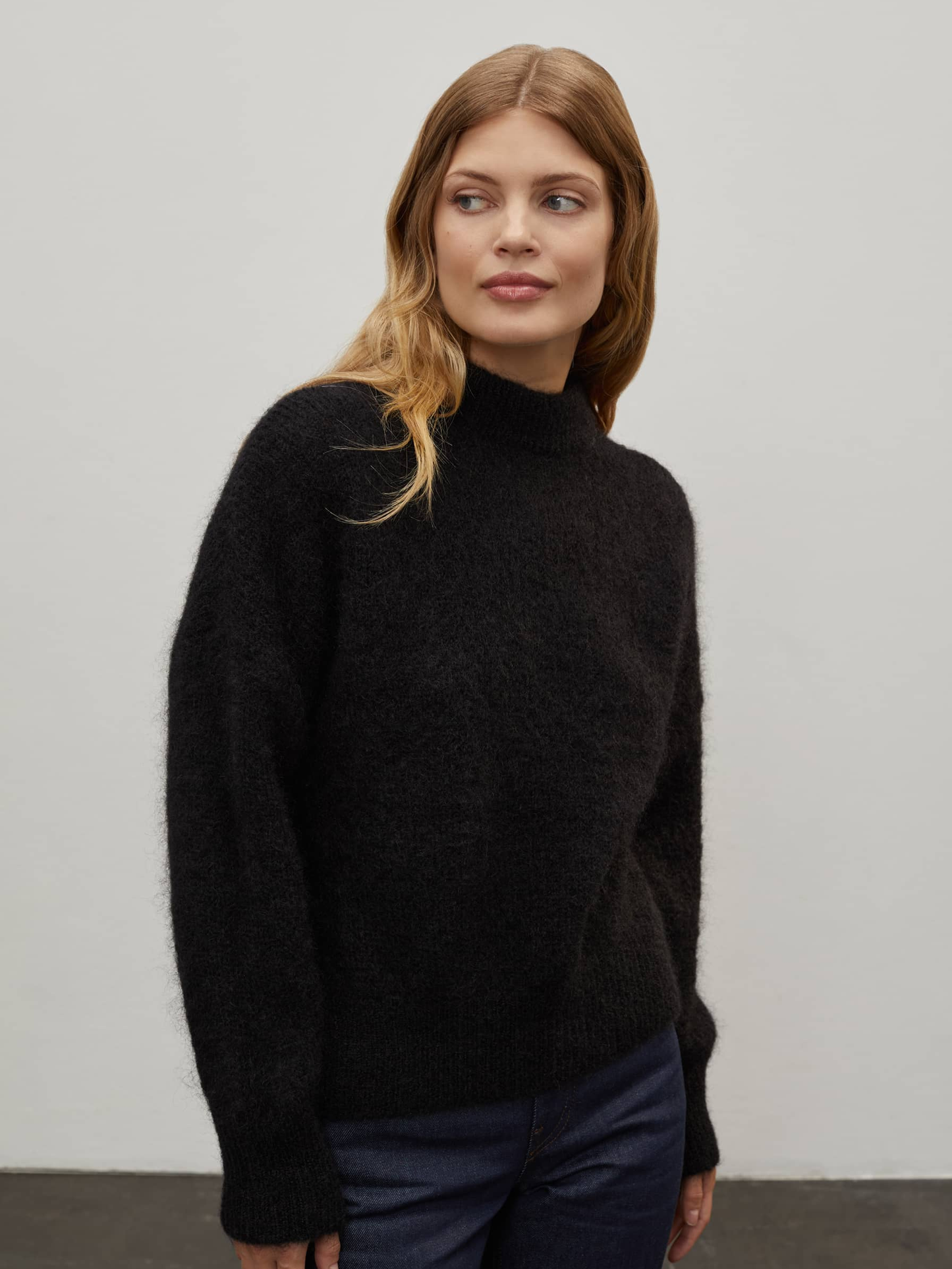 SURPRISE PARIS Jane Mohair Pullover - Black