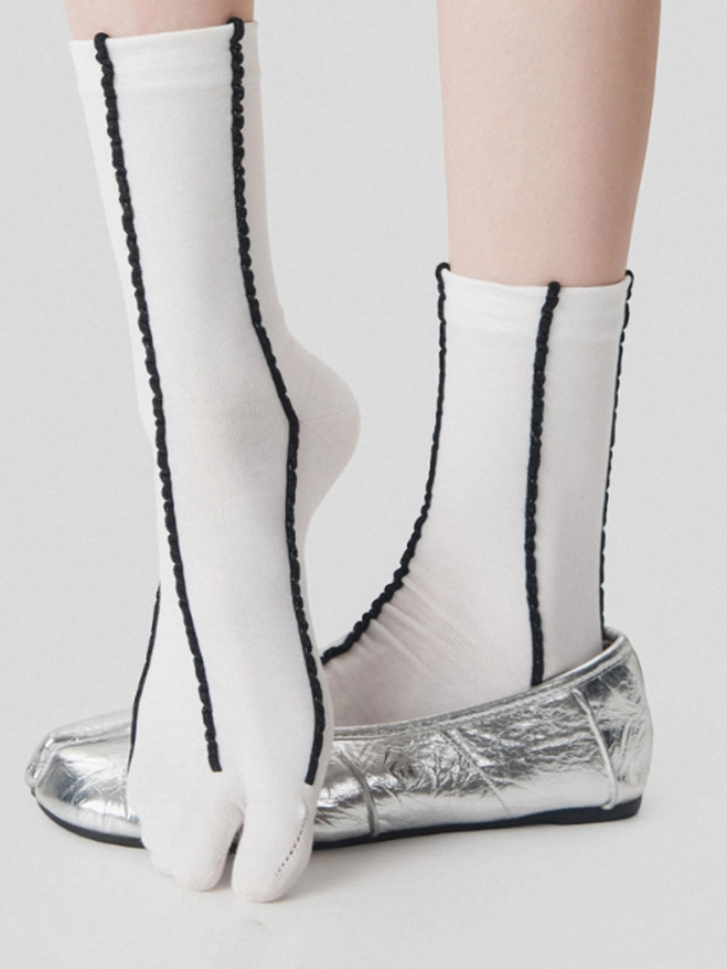 Striped Tabi Socks - Ivory