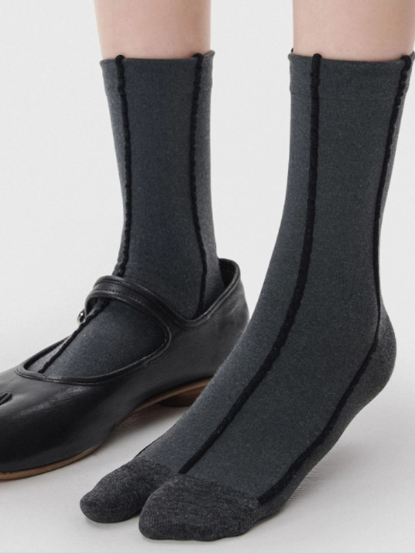 Striped Tabi Socks - Grey