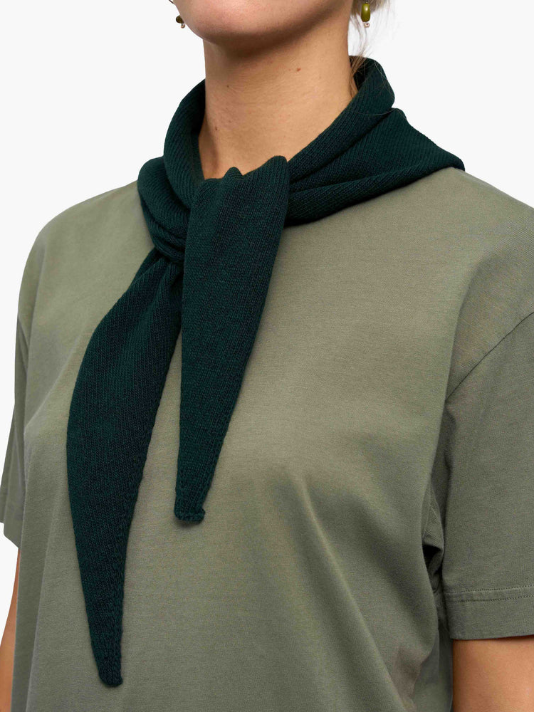 COLORFUL STANDARD Merino Wool Triangle Scarf - Emerald Green