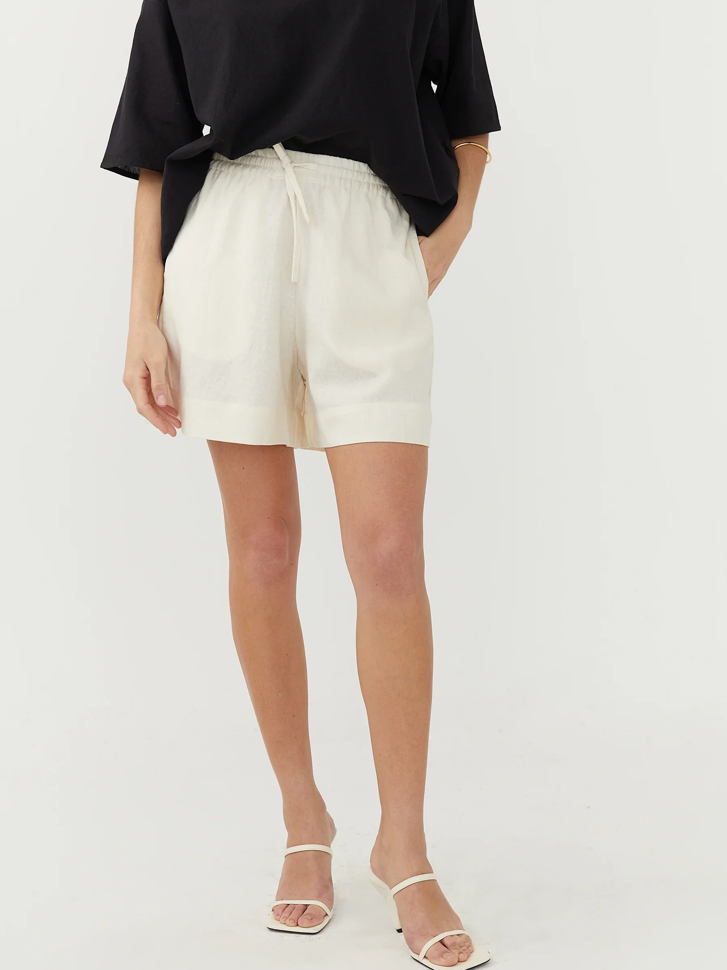 THE SLOW LABEL Drawstring Shorts Ecru
