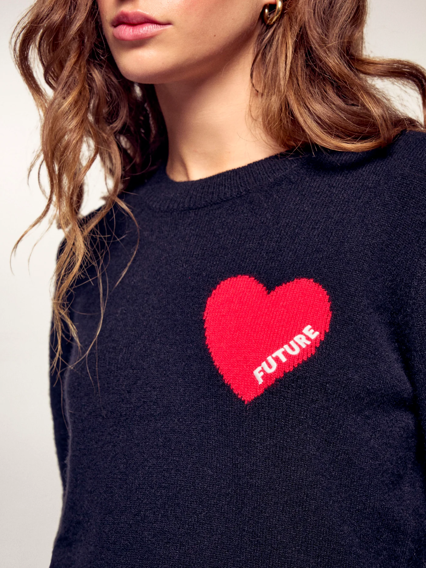 FROM FUTURE Sweater Crewneck Heart Embroidery Future Black