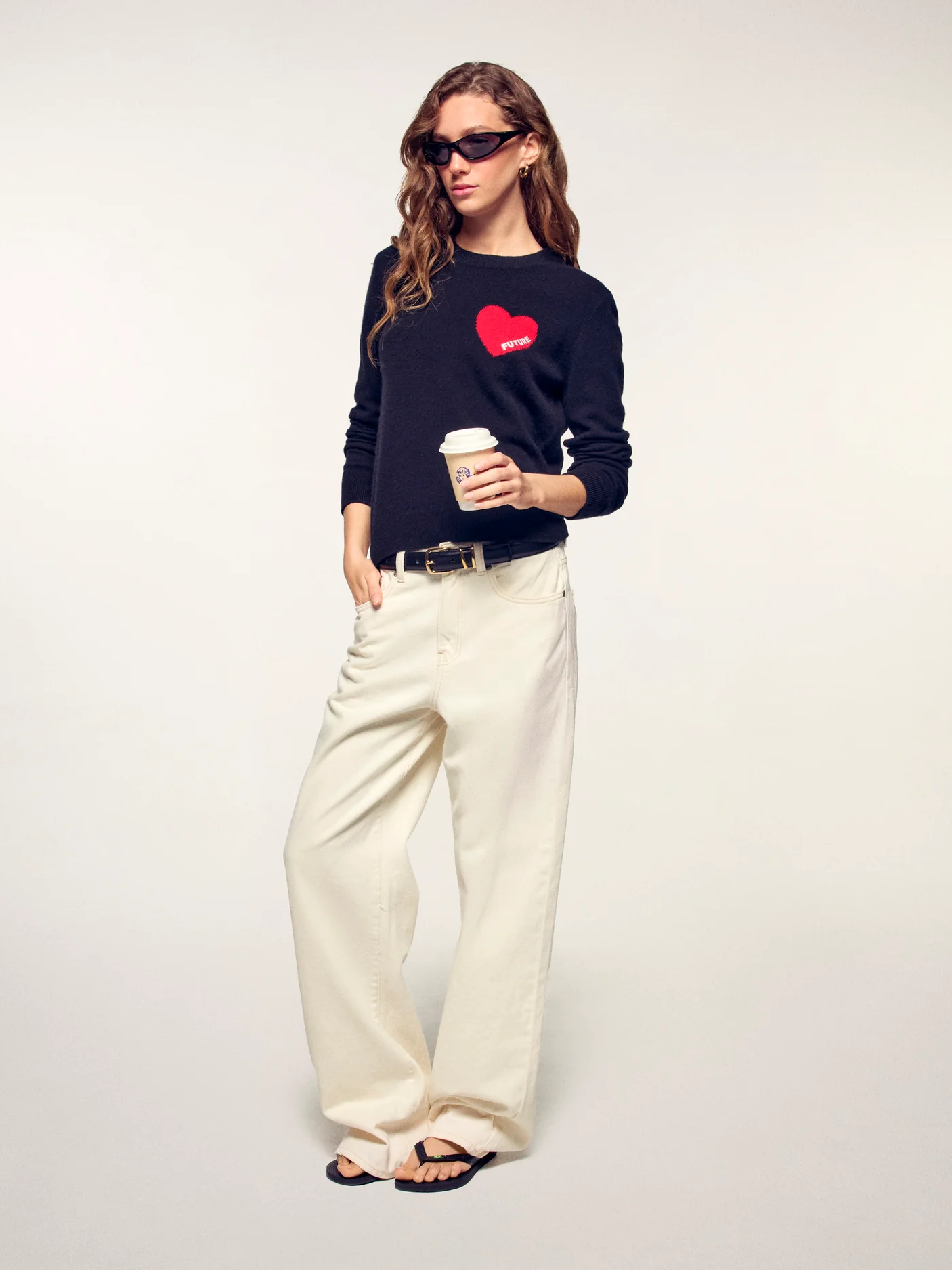 FROM FUTURE Sweater Crewneck Heart Embroidery Future Black