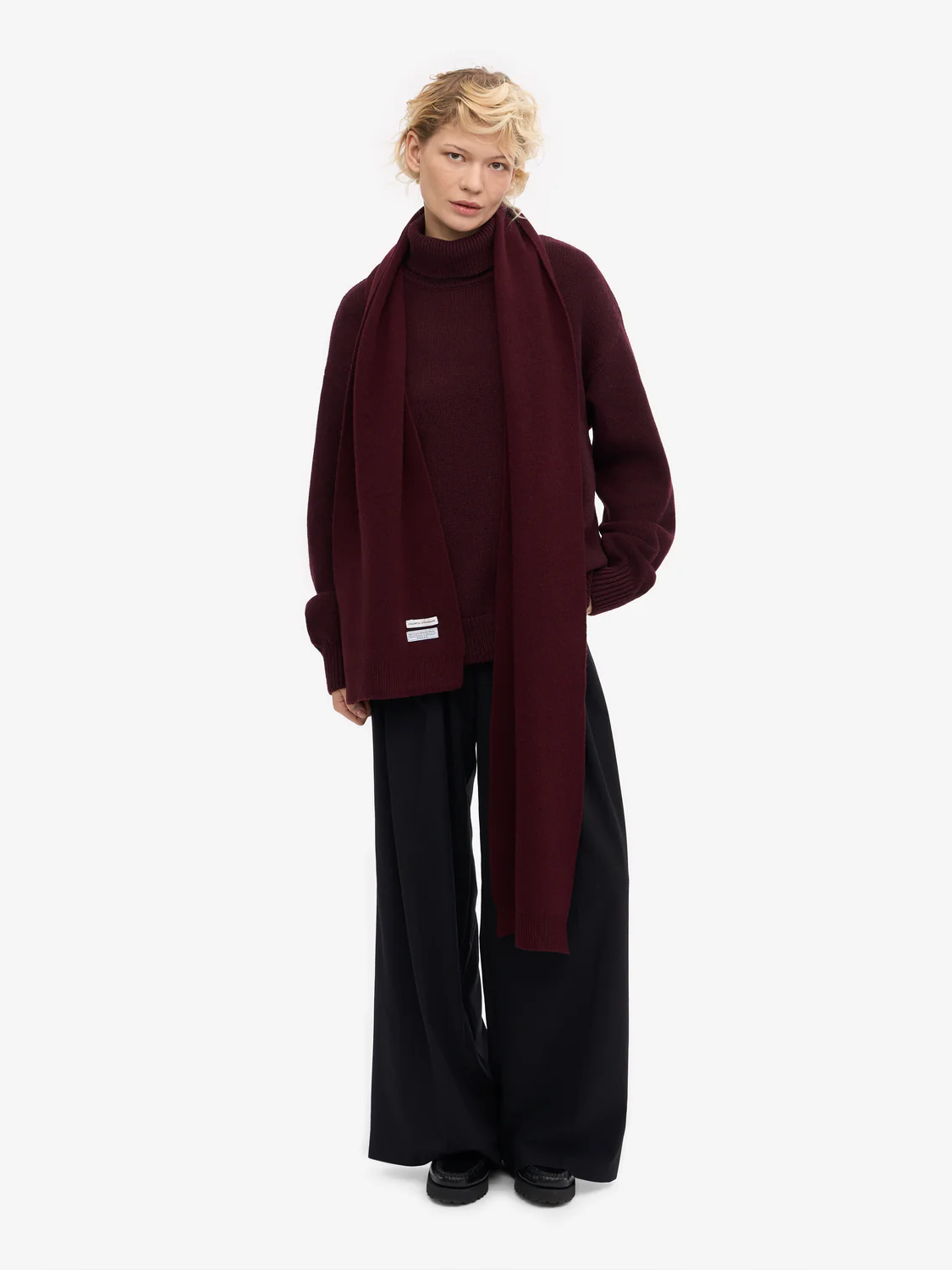 COLORFUL STANDARD Merino Wool Scarf - Oxblood Red
