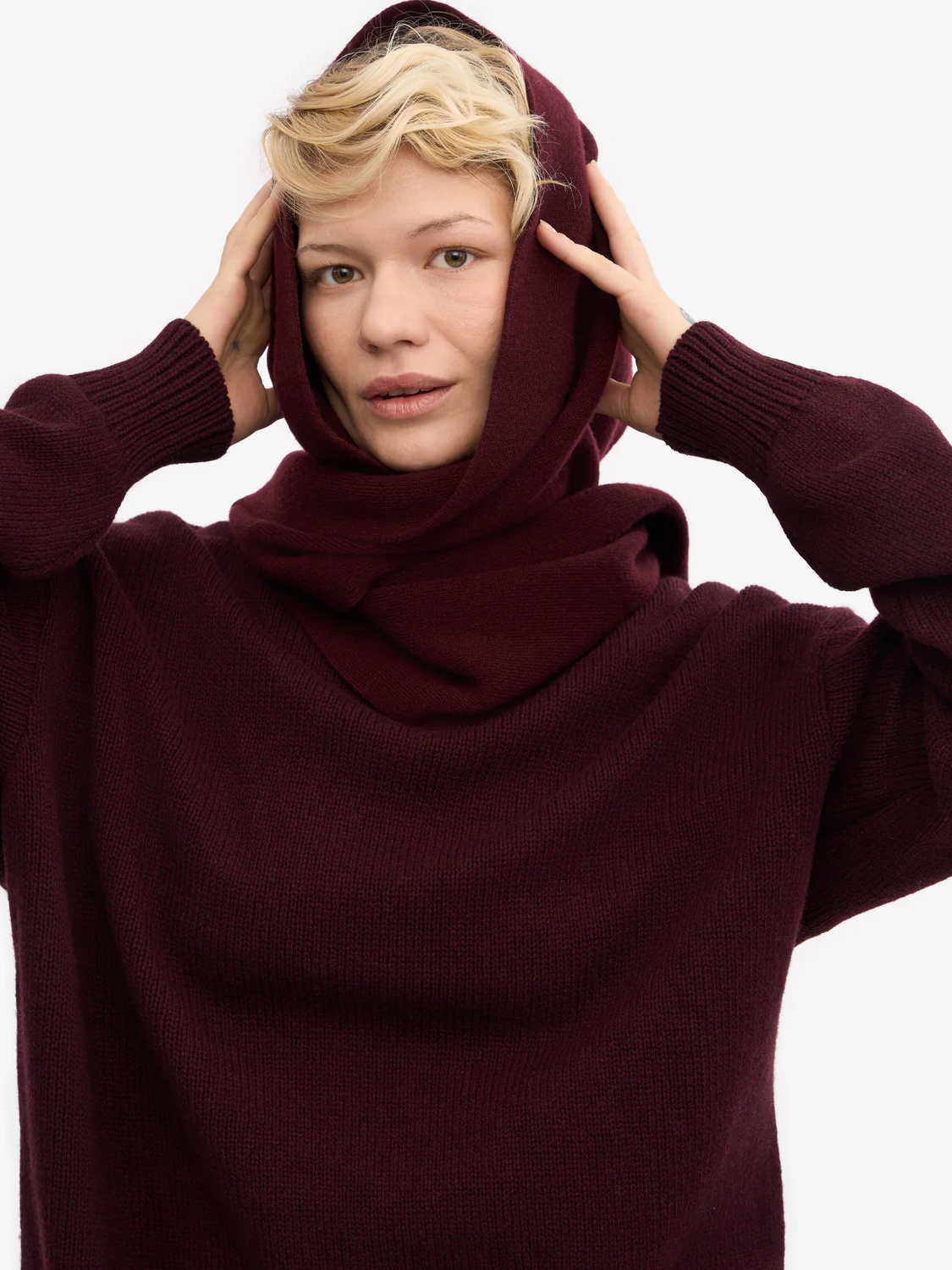 COLORFUL STANDARD Merino Wool Scarf - Oxblood Red