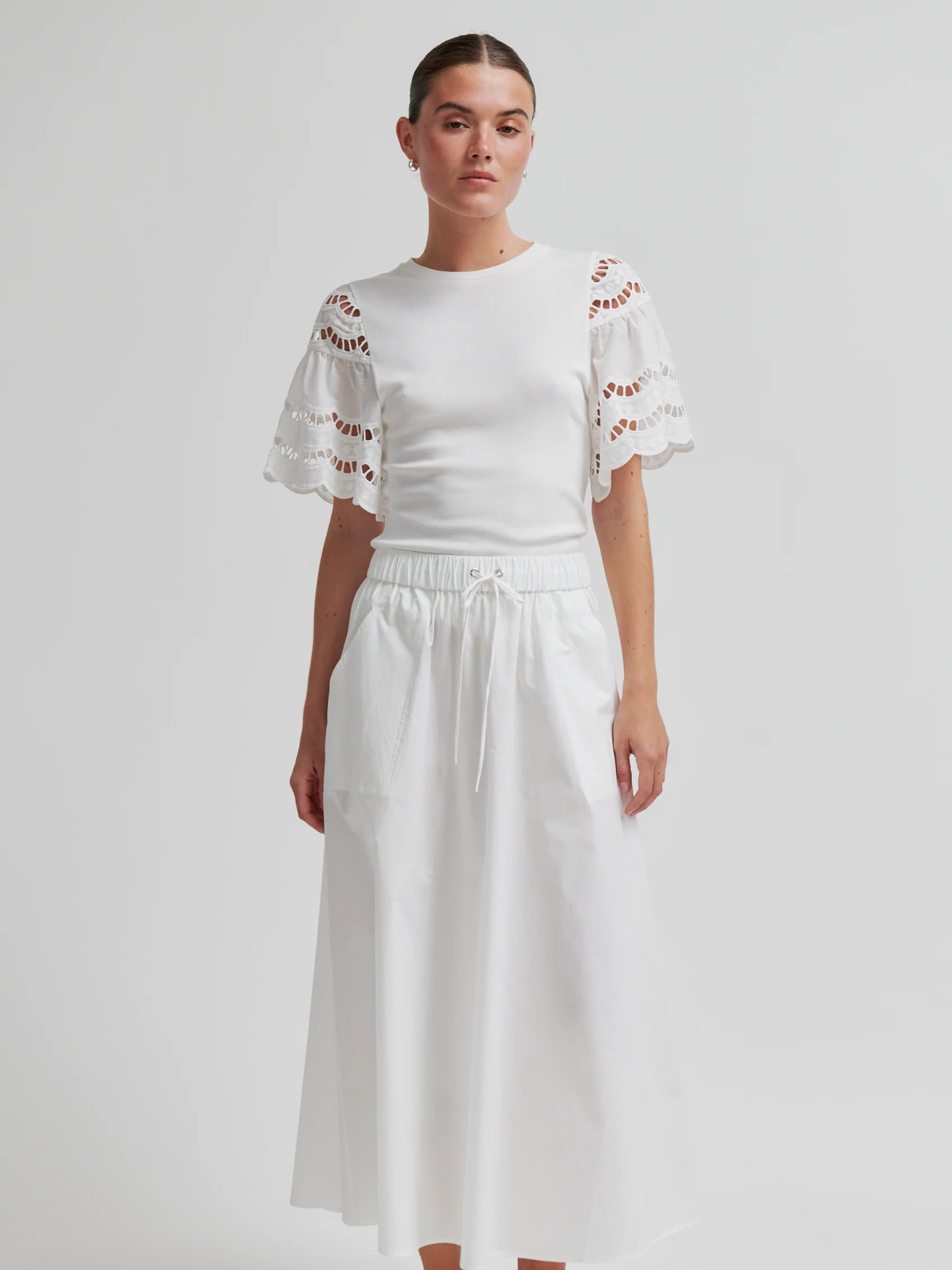 SECOND FEMALE Lawra Tee
