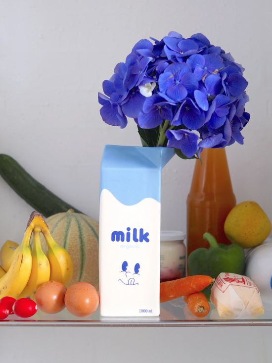 FLUID MARKET Milk Vase