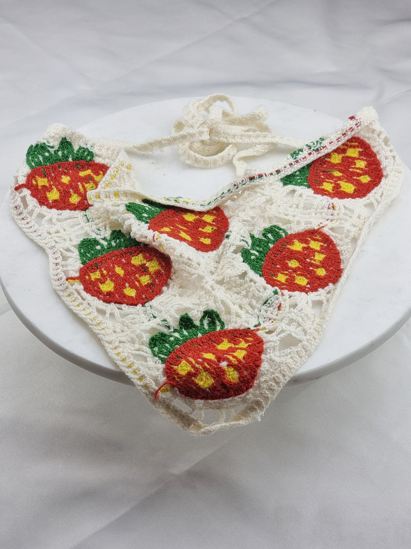 Crochet Headscarf - Strawberries - Schal