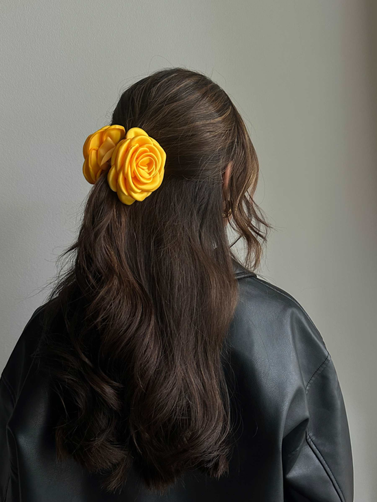 Small Satin Rose Claw - SPANGE