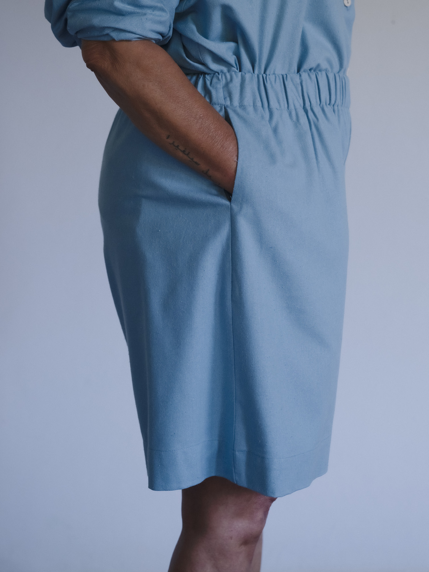 BASERANGE Wild Shorts Seri Blue