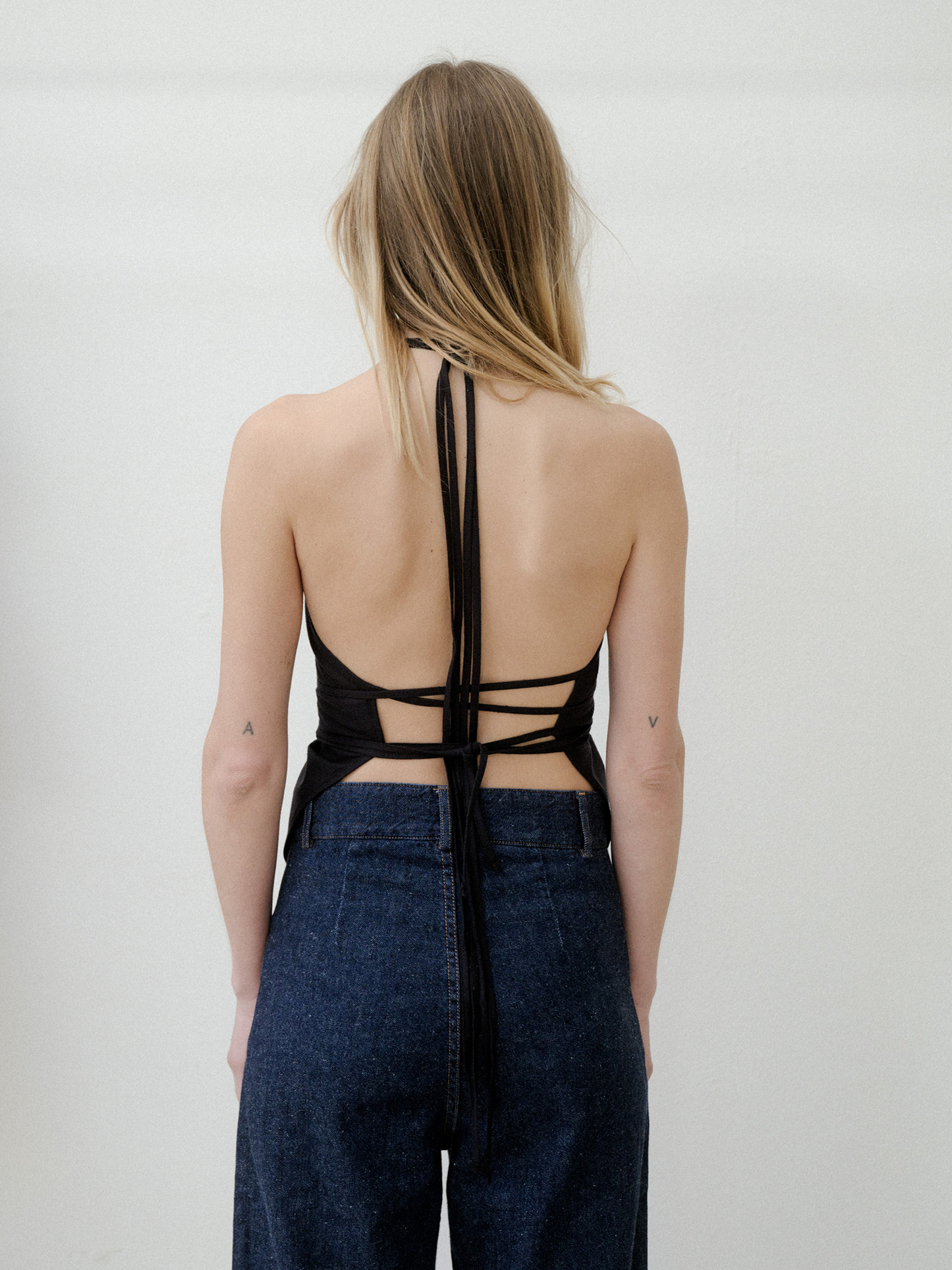 BASERANGE Mar Top Black