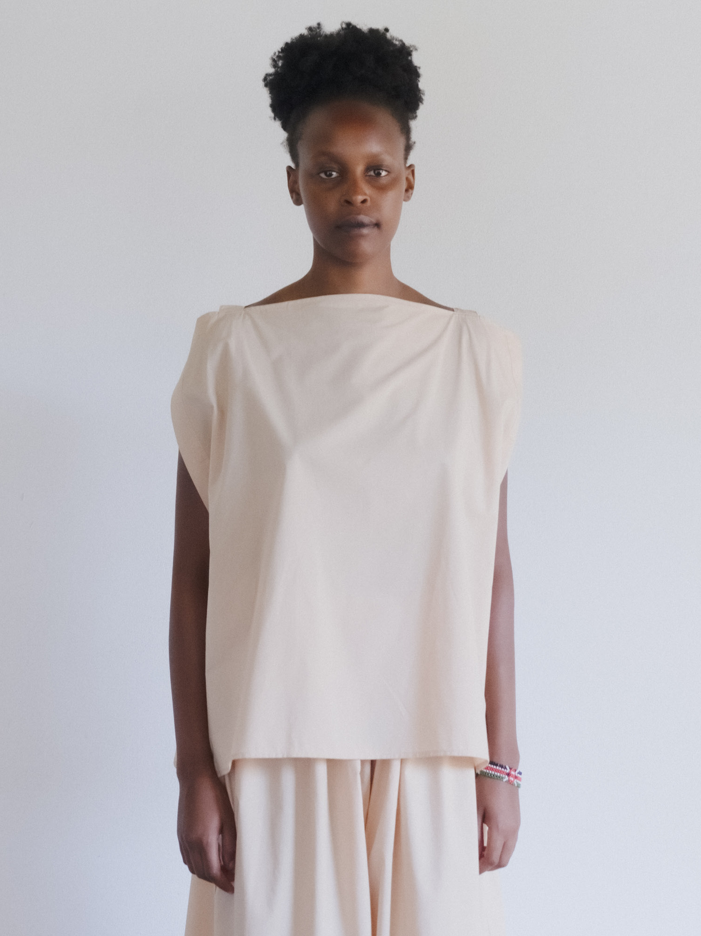 BASERANGE Part Top Andradita Sand