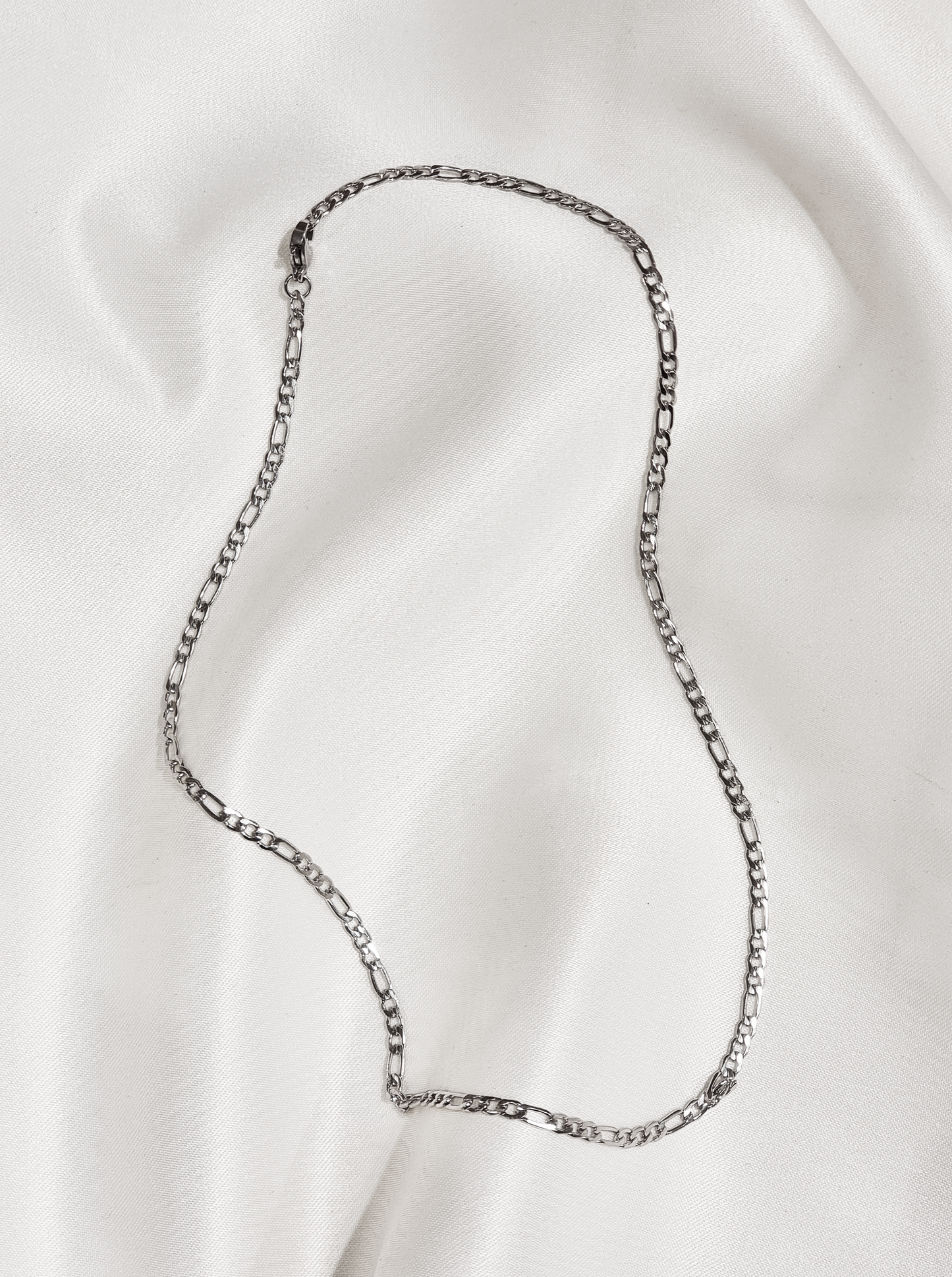 Load image into Gallery viewer, Figaro necklace
