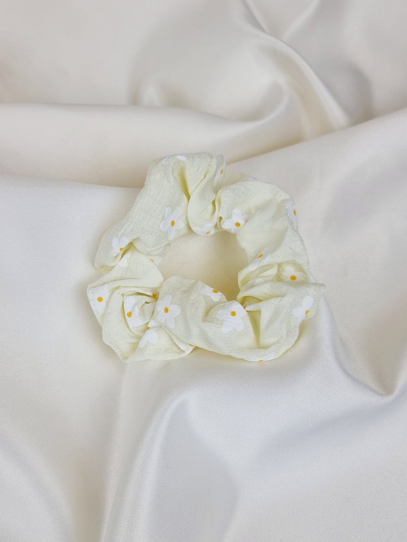 Opaque Daisy Scrunchie - Yellow - Scrunchie