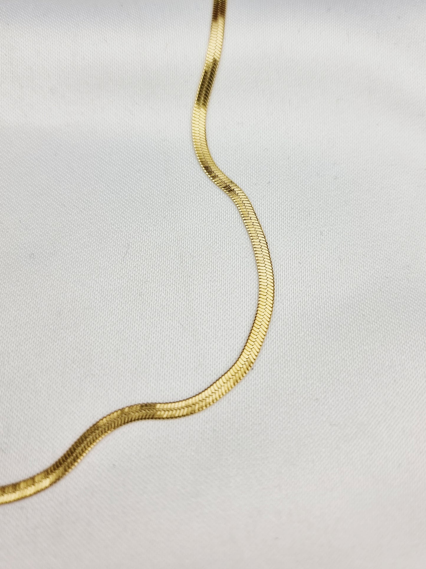 Tiny Herringbone Necklace 2mm