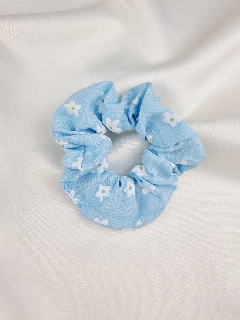 Opaque Daisy Scrunchie - Baby Blue - Scrunchie