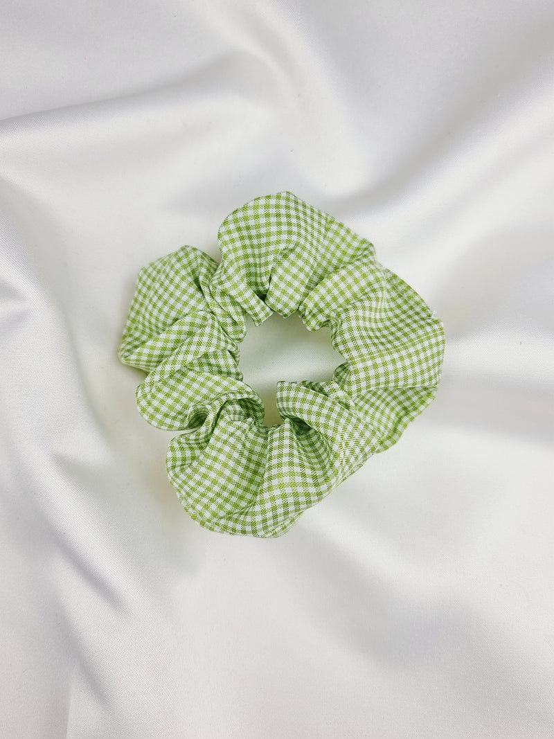 Picnic Scrunchie - Green - Scrunchie