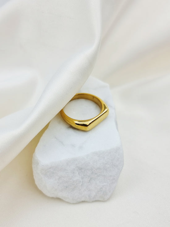 Thick Line Ring