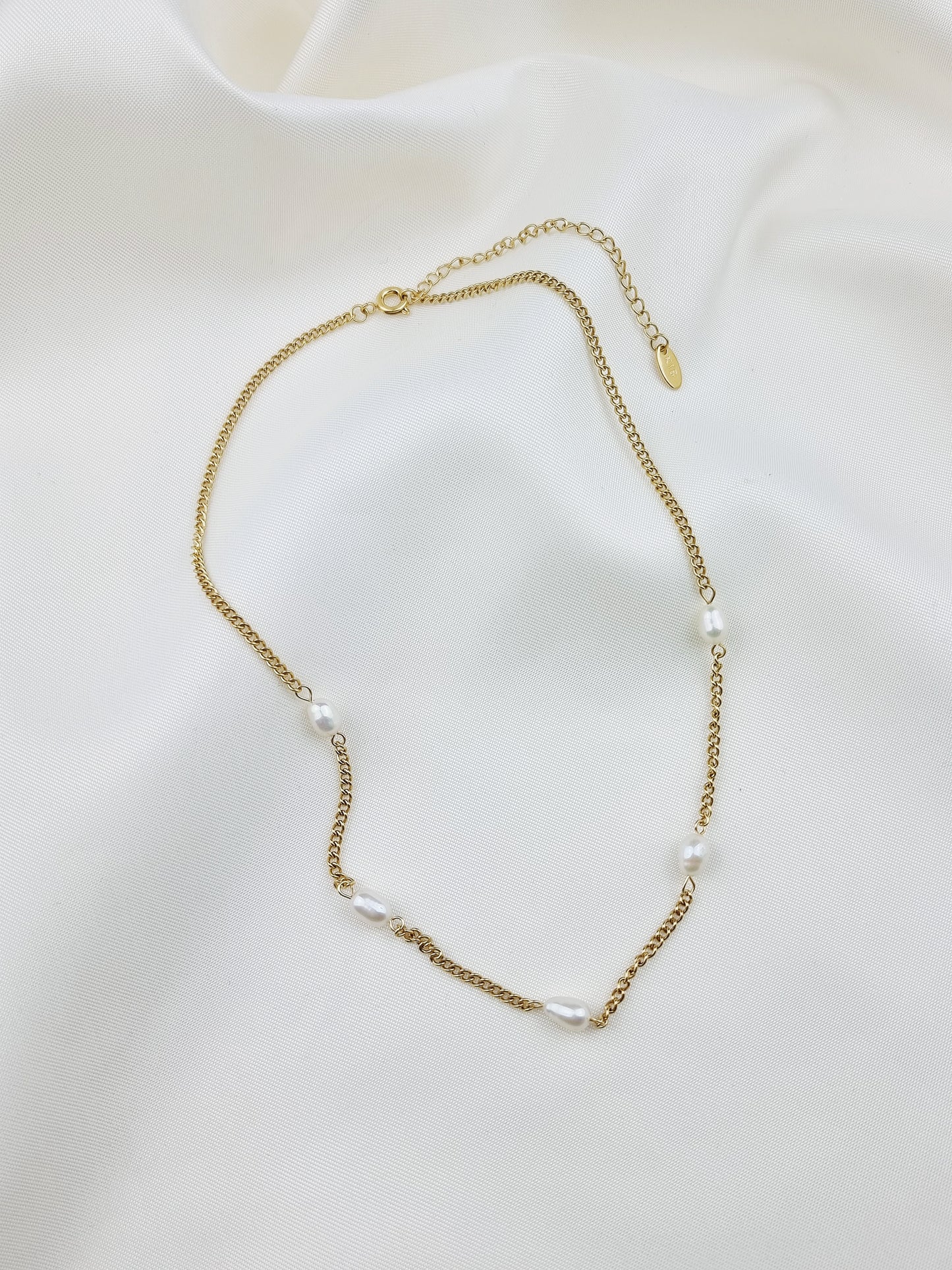 Pearly Oasis Necklace