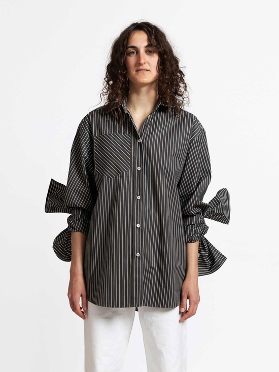 JANA WIELAND Bow Sleeve Shirt / Black Pinstripe M - Hemd