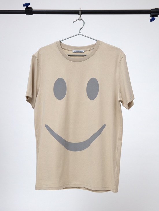 ASTRID DEIGNER Face T-shirt Beige-Grey